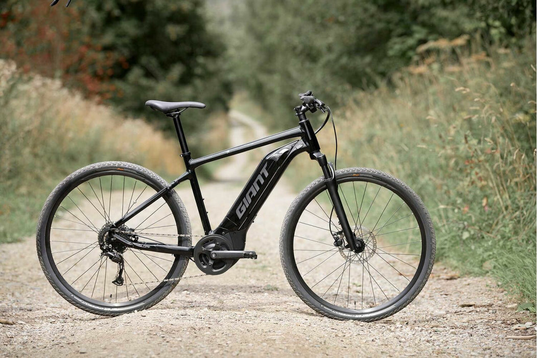 Giant Roam E+ GTS Black side view