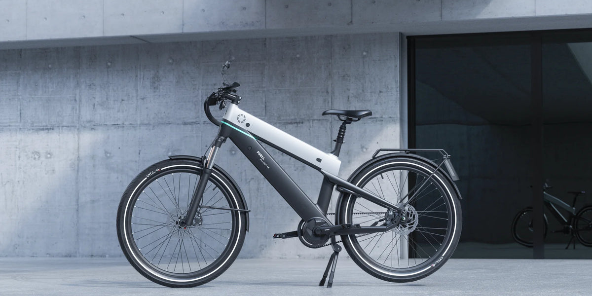 fluid electric bicycle Flluid-3 / 3S: Ultra-Long Range Step-Through E-bike This Ebike Has Unlimited Range...Almost