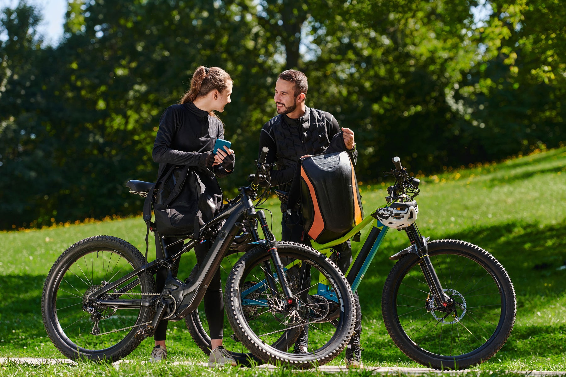 Mountain E-Bike or Traditional MTB: <br>Which is Best for You?