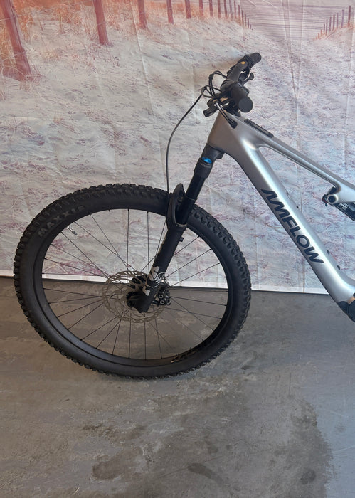Amflow PL Carbon Demo