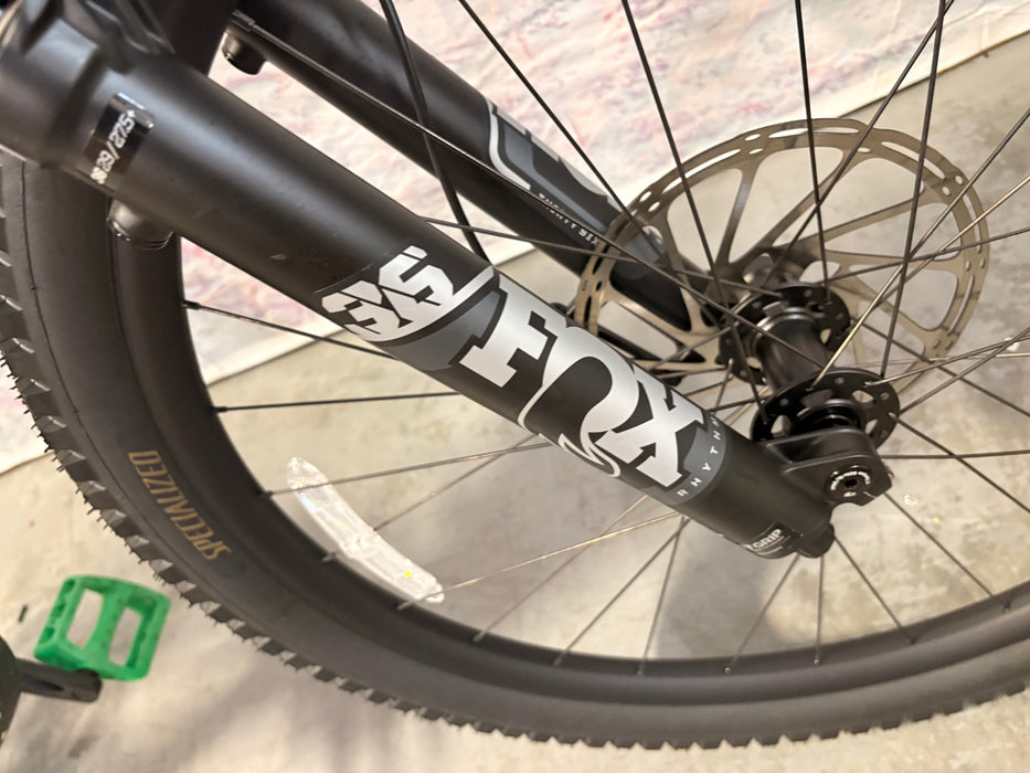 Specialized Turbo Levo 4 Comp Alloy Demo S2 Gunmetal / White Mountains