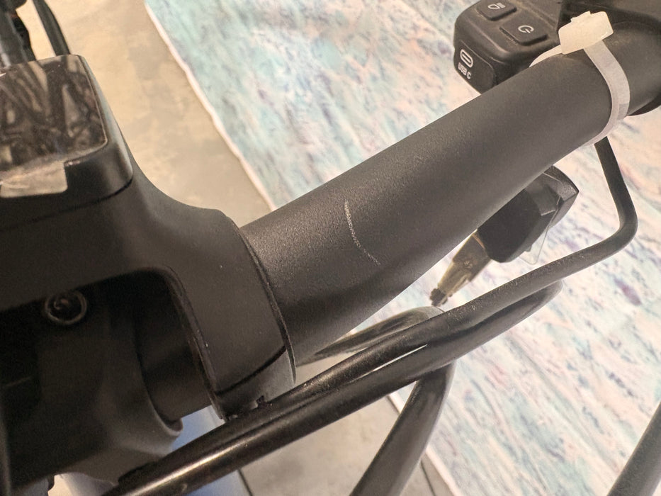 Giant Explore E+ 2 GTS Demo Small