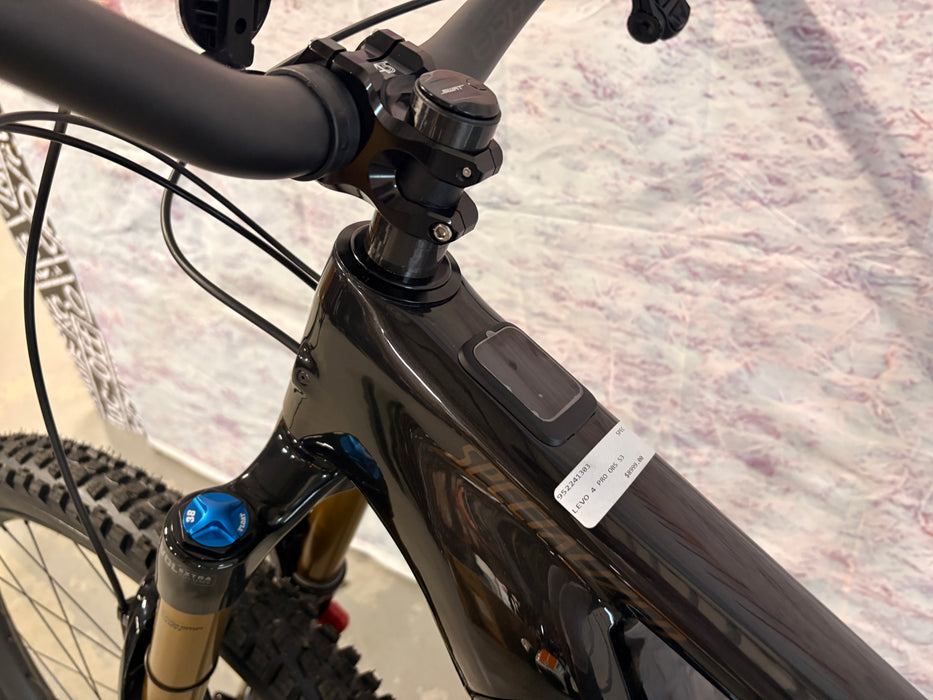 Specialized Turbo Levo 4 Pro Demo Gloss Metallic Obsidian / Burnt Gold Metallic S4