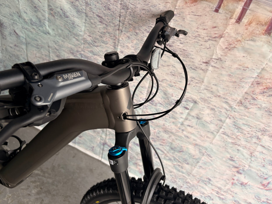 Specialized Turbo Levo 4 Comp Alloy Demo S4 Gunmetal / White Mountains