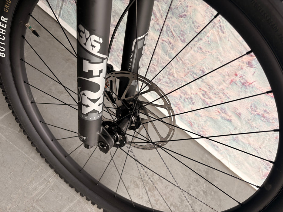 Specialized Turbo Levo 4 Comp Alloy Demo S4 Gunmetal / White Mountains