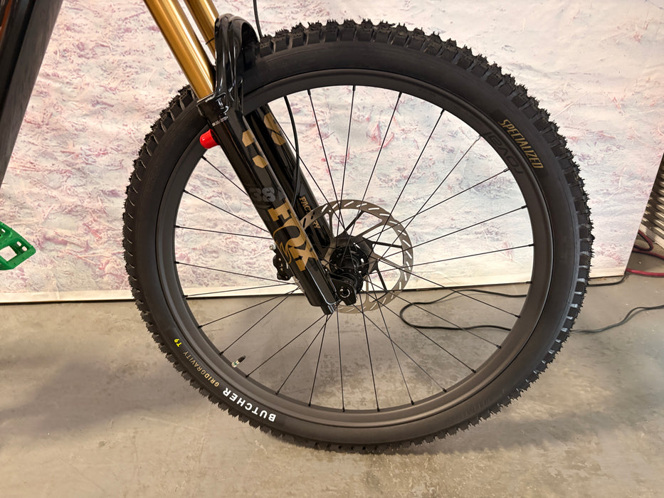 Specialized Turbo Levo 4 Pro Demo Gloss Metallic Obsidian / Burnt Gold Metallic S4