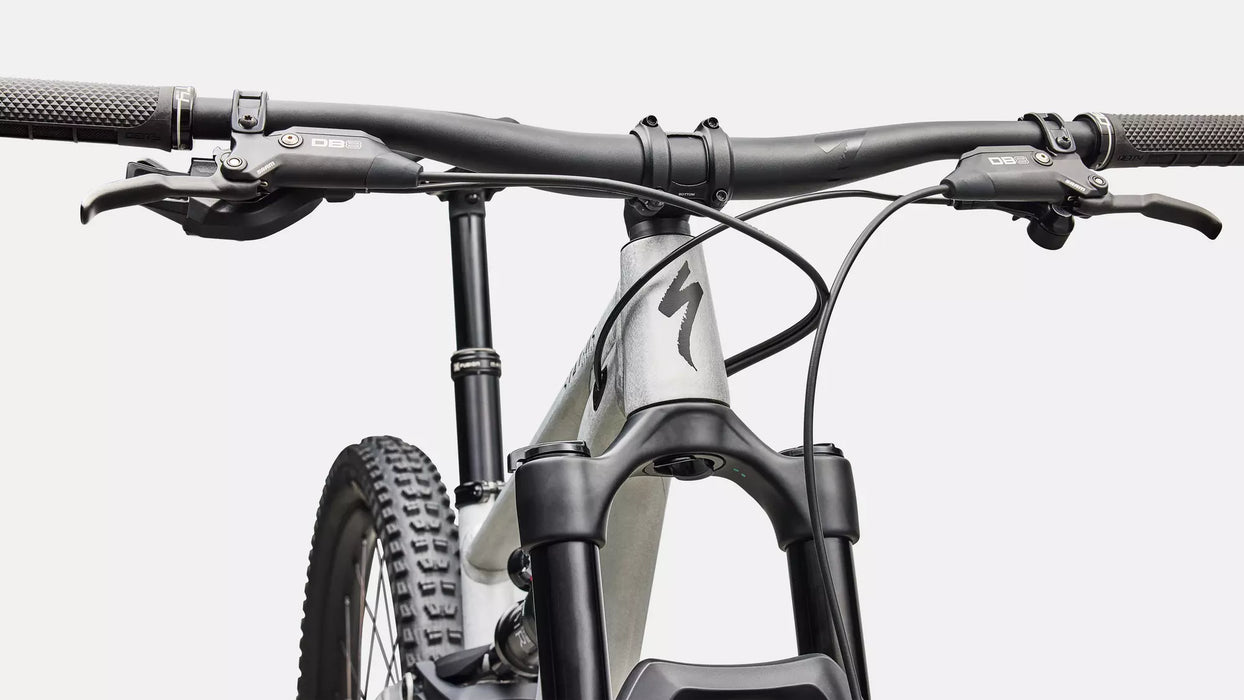 Specialized STATUS 2 140 ZERO Demo