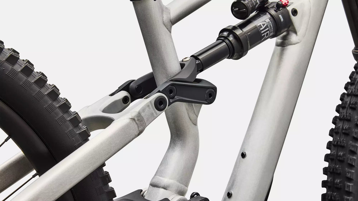 Specialized STATUS 2 140 ZERO Demo
