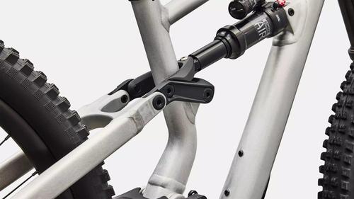 Specialized STATUS 2 140 ZERO Demo
