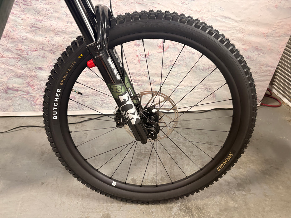 Specialized Turbo Levo 4 Expert Demo Gloss Cypress Metallic / Silver Dust S4