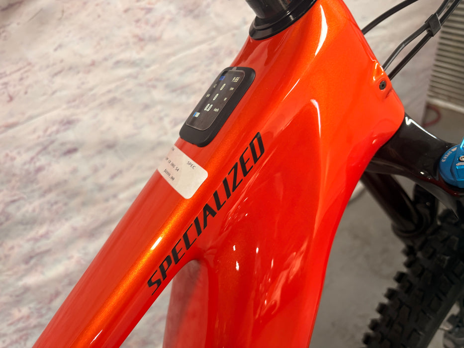 Specialized Turbo Levo 4 Comp Carbon Demo Gloss Orange Tint Over Silver Dust / Dark Navy S3