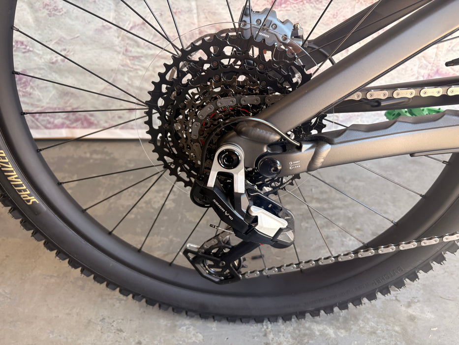 Specialized Turbo Levo 4 Comp Alloy Demo S3 Gloss Metallic Obsidian / Silver Dust