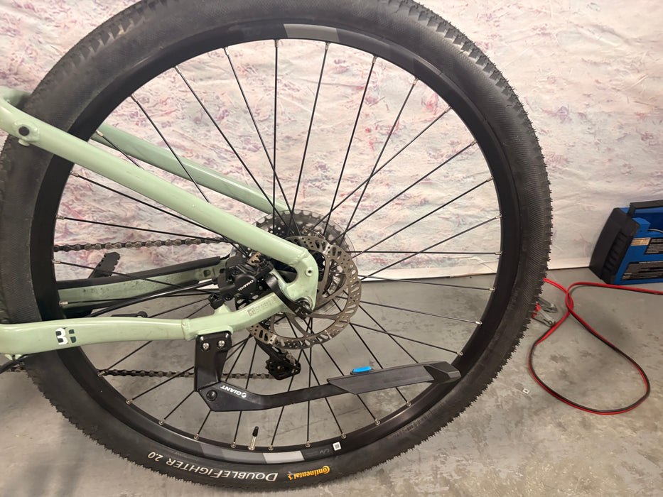 Giant Liv Rove E+ Green Certifed Pre-Owned