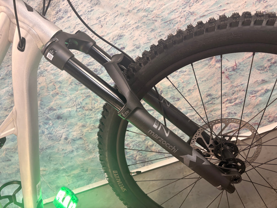 Specialized STATUS 2 140 ZERO Demo