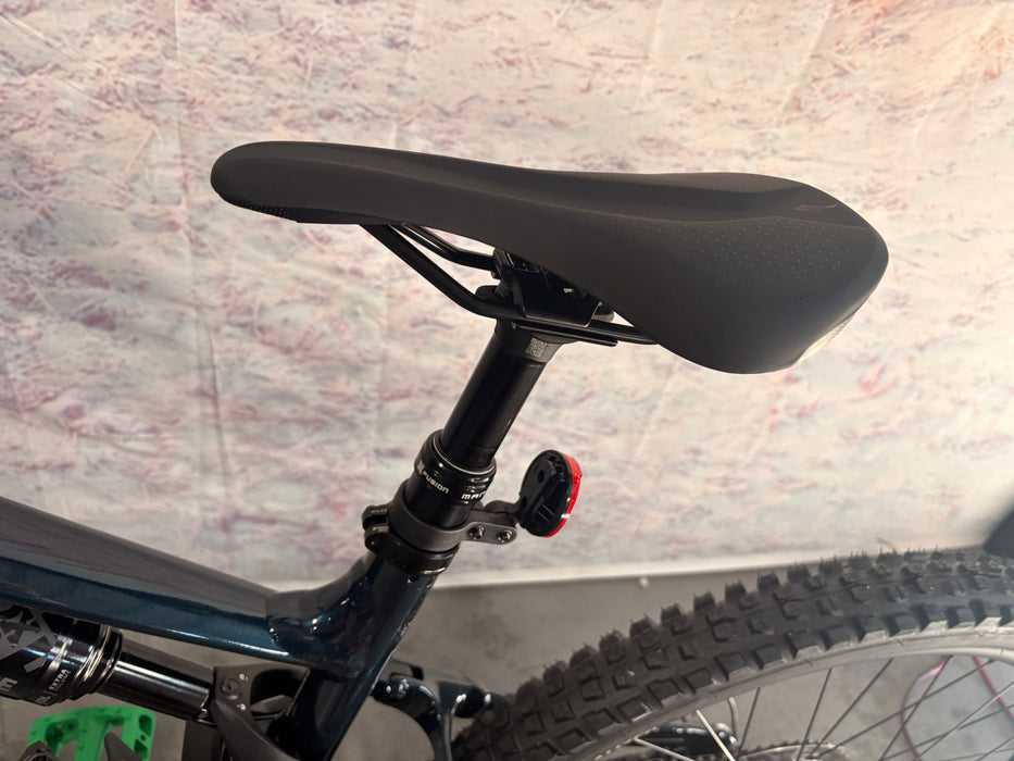 Specialized Turbo Levo 4 Comp Alloy Demo S4 Gloss Deep Lake Metallic / Dune White